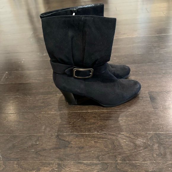 Laura Ashley Kent heeled boots - Picture 3 of 5